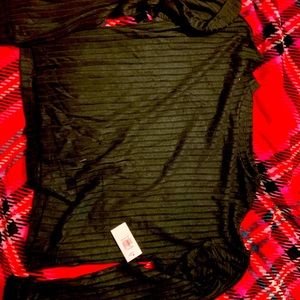 NWT-Long sleeve green shirt with frills girls XL